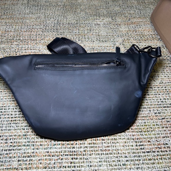 Destination Bum Bag - Picture 2 of 4